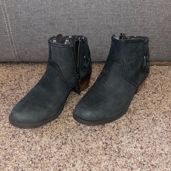Teva Ankle Boot - Picture 4 of 5